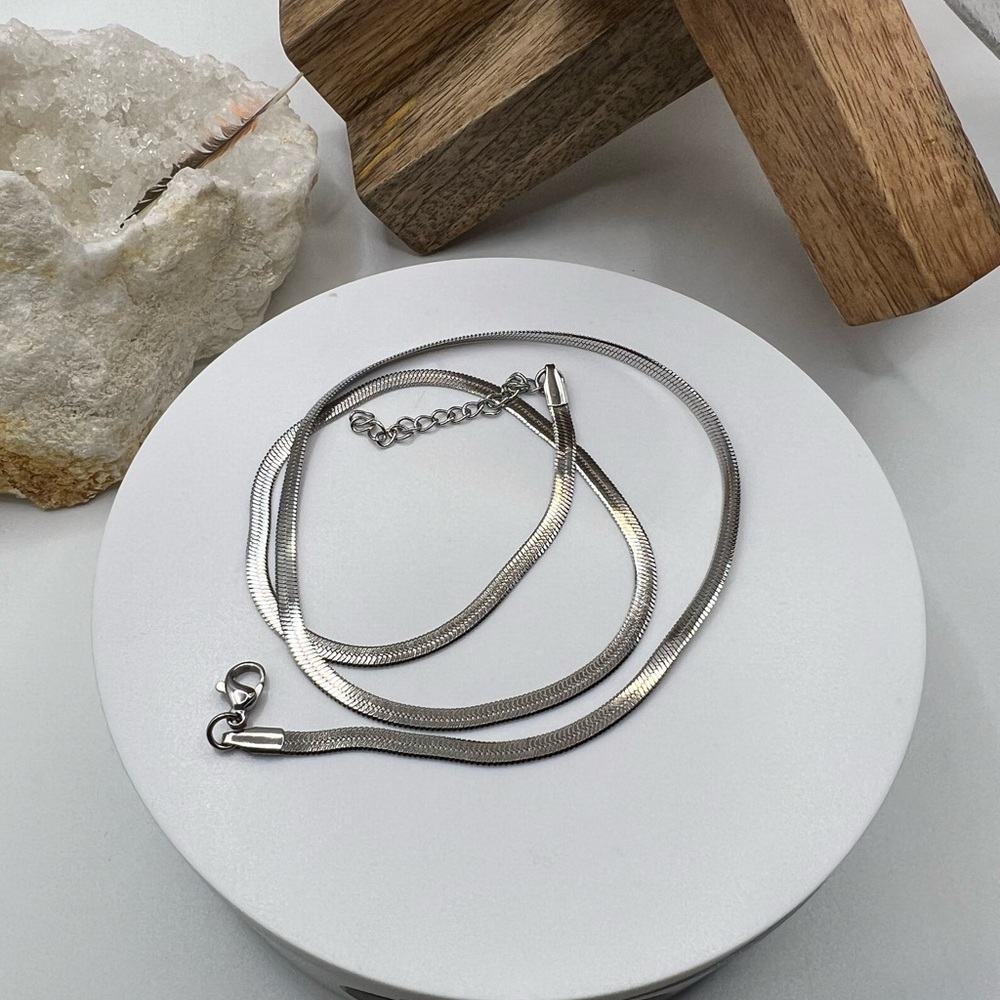 Never Fade Stainless Steel 18"‎ Herringbone Necklace NEW